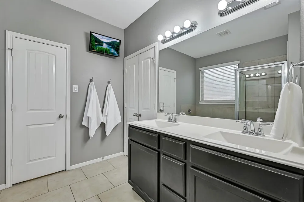 2303 Deer Trace Court Crosby, TX 77532
