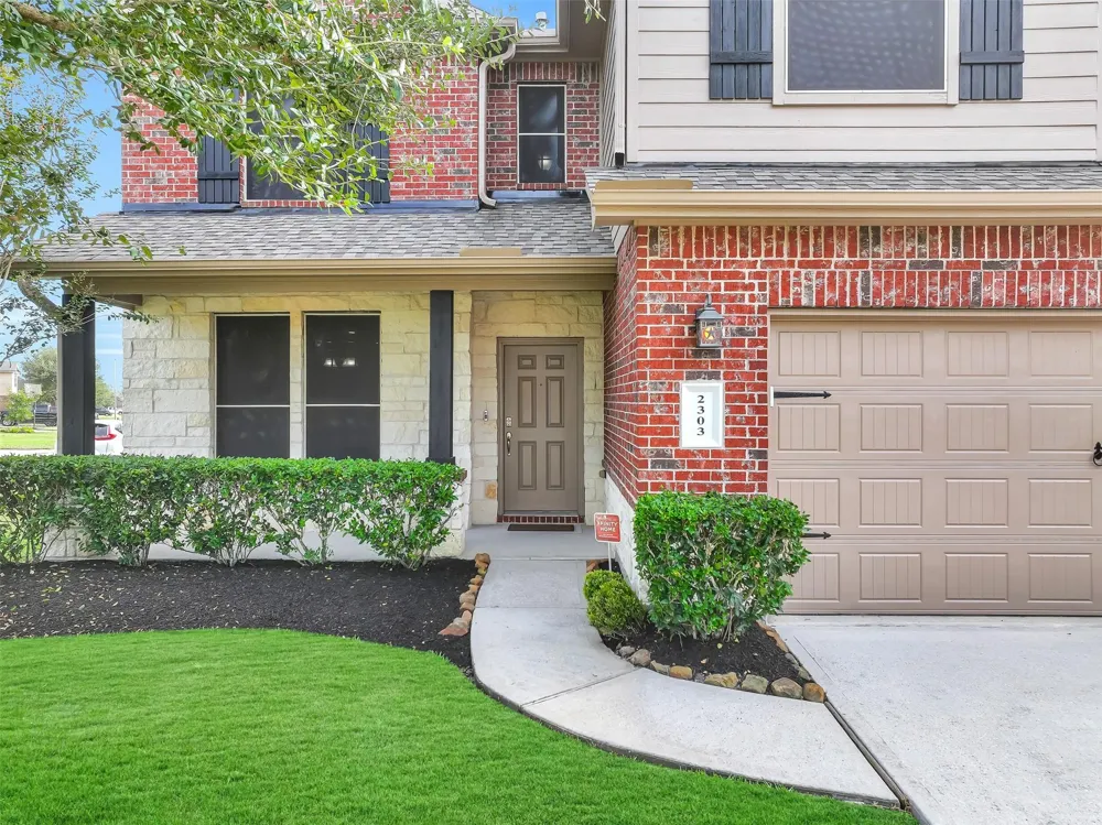 2303 Deer Trace Court Crosby, TX 77532
