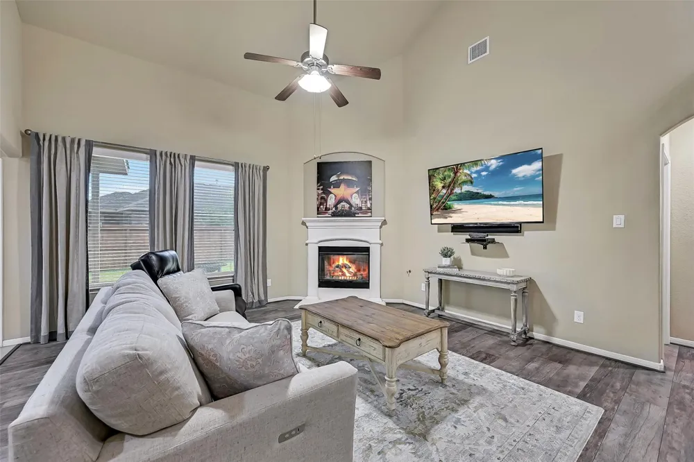 2303 Deer Trace Court Crosby, TX 77532