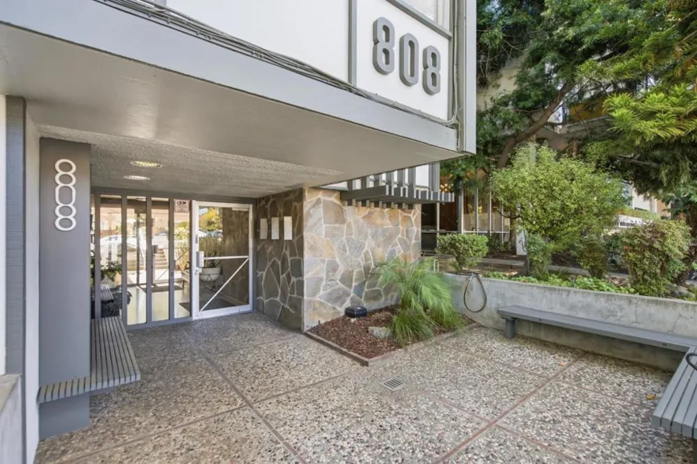 808 Laurel Avenue #202 San Mateo, CA 94401