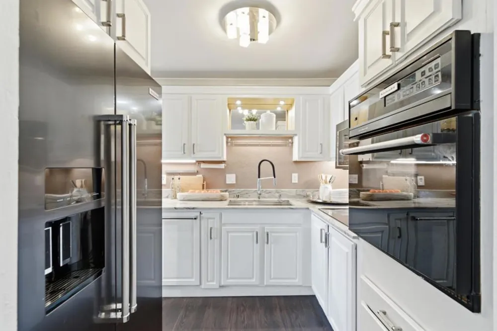 808 Laurel Avenue #202 San Mateo, CA 94401