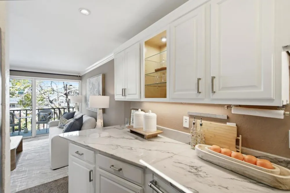 808 Laurel Avenue #202 San Mateo, CA 94401