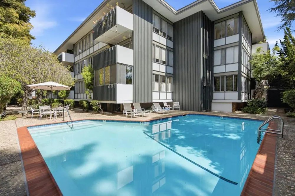 808 Laurel Avenue #202 San Mateo, CA 94401