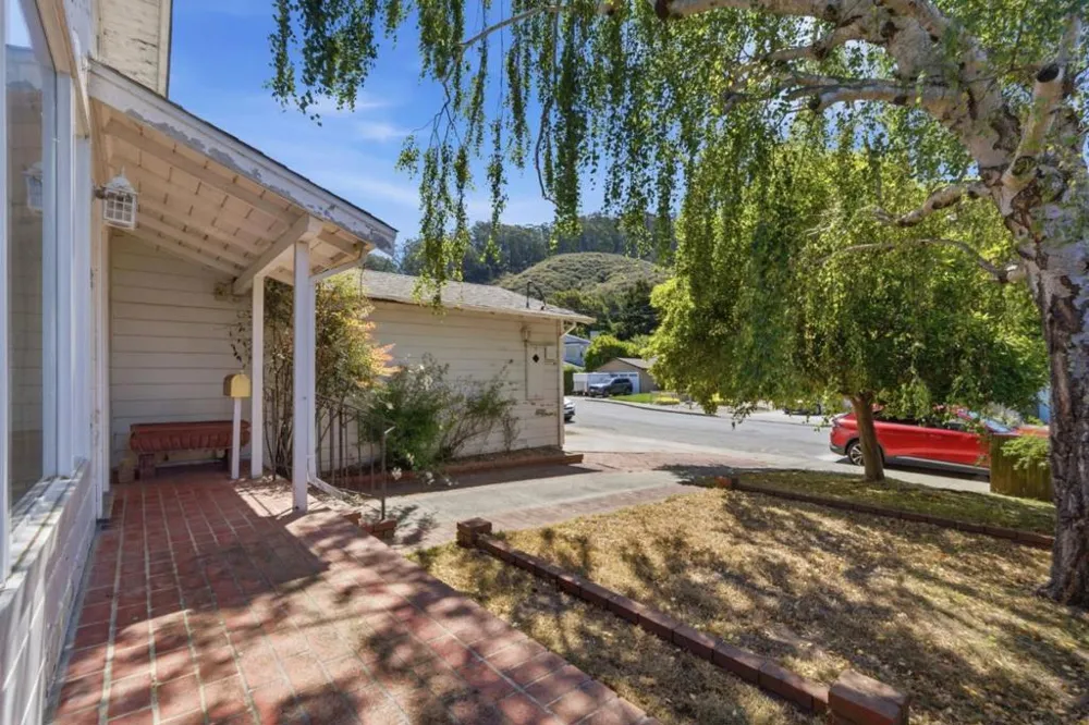 1527 Madeira Drive Pacifica, CA 94044