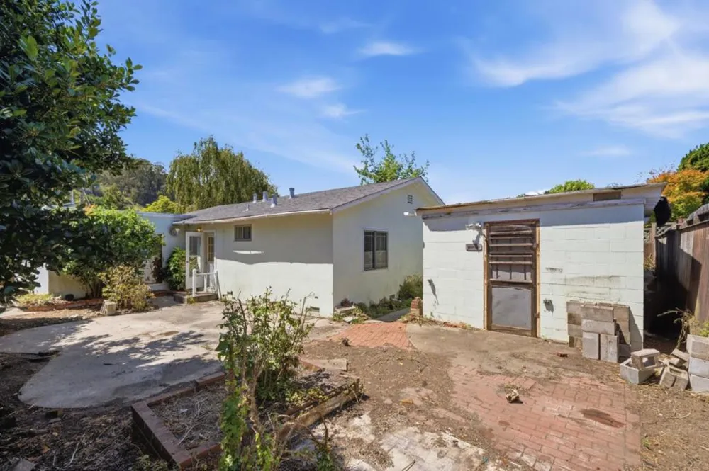 1527 Madeira Drive Pacifica, CA 94044