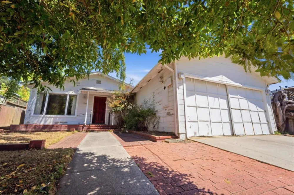 1527 Madeira Drive Pacifica, CA 94044