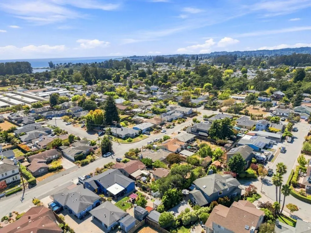 1446 Avila Avenue Santa Cruz, CA 95062
