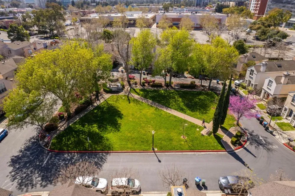 101 Beacon Street Mountain View, CA 94040