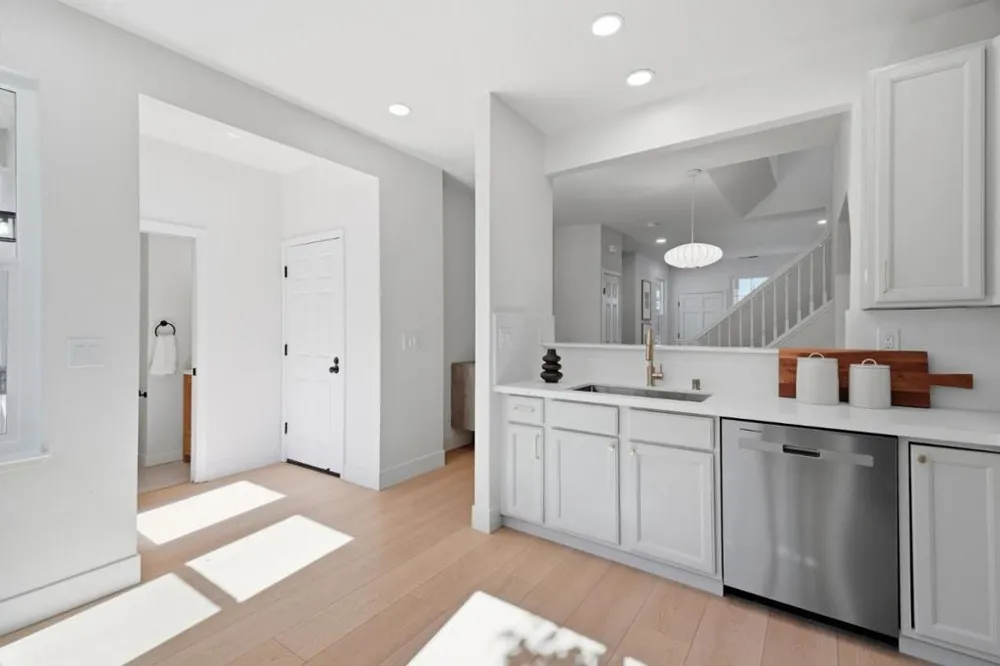 101 Beacon Street Mountain View, CA 94040