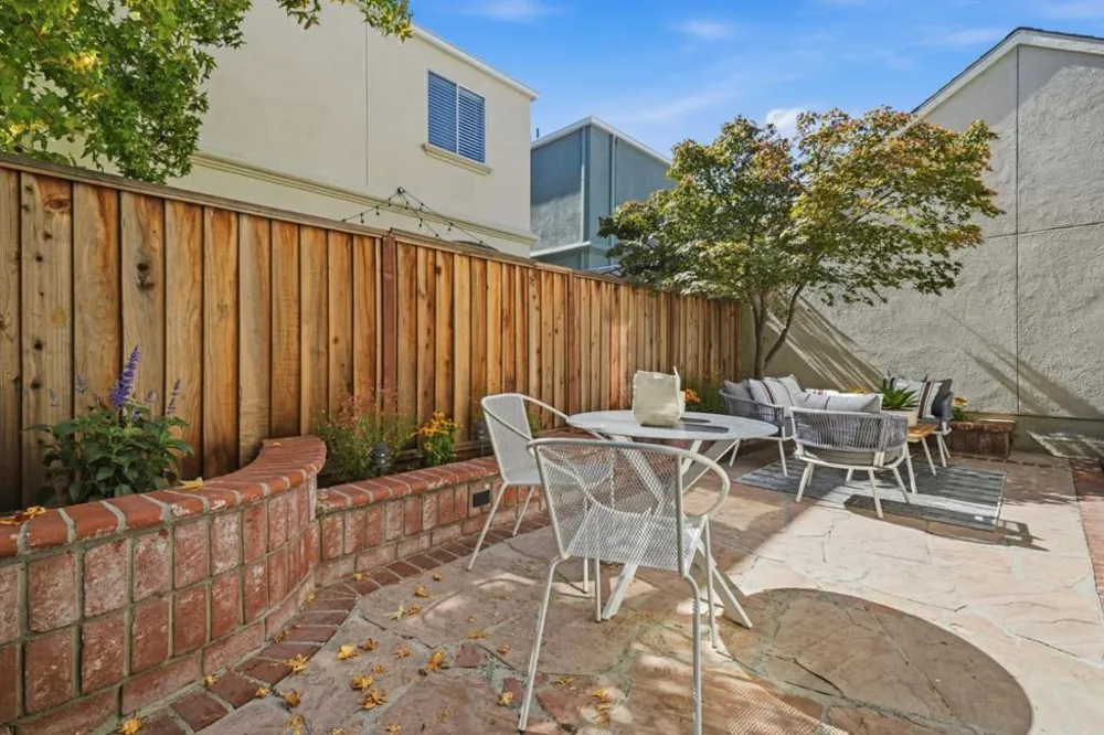 101 Beacon Street Mountain View, CA 94040