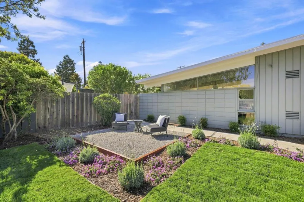 4066 Ben Lomond Drive Palo Alto, CA 94306