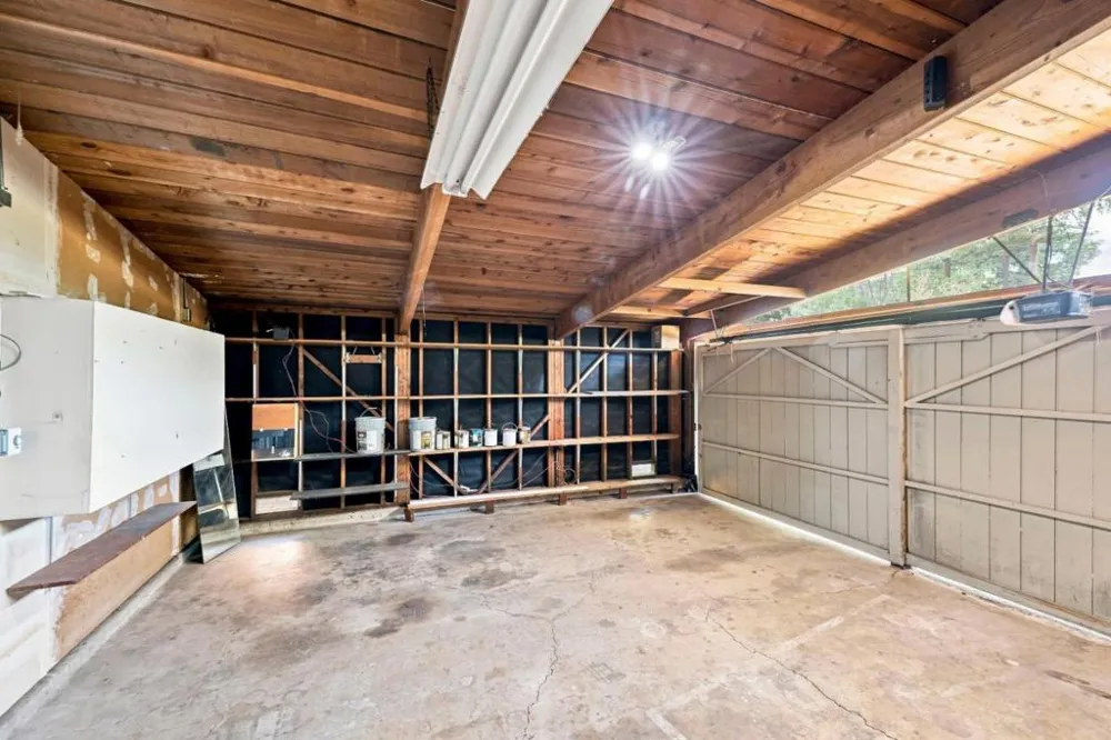 4066 Ben Lomond Drive Palo Alto, CA 94306