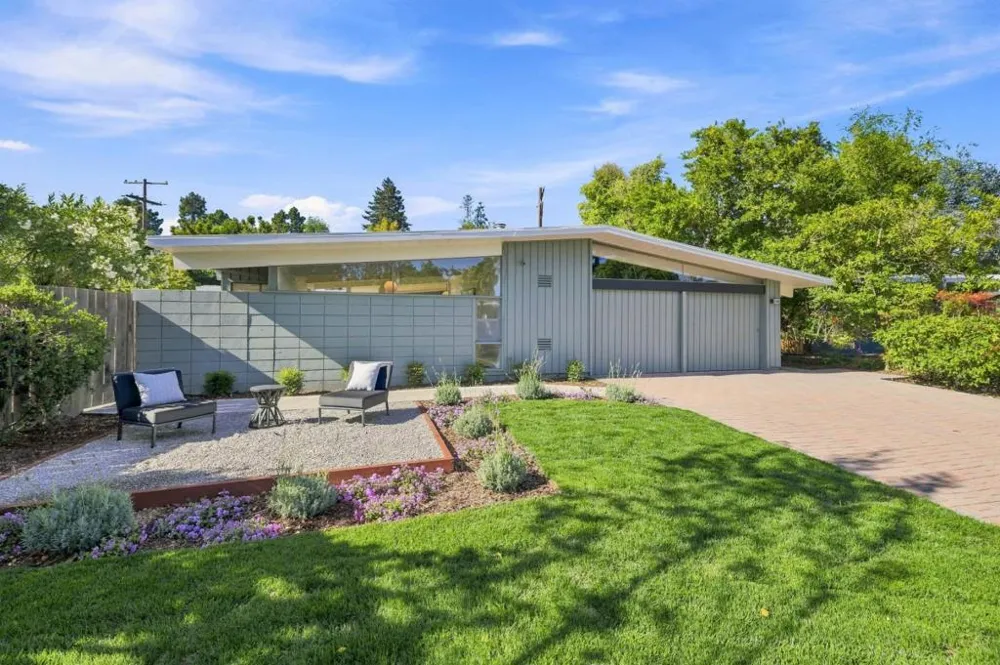 4066 Ben Lomond Drive Palo Alto, CA 94306