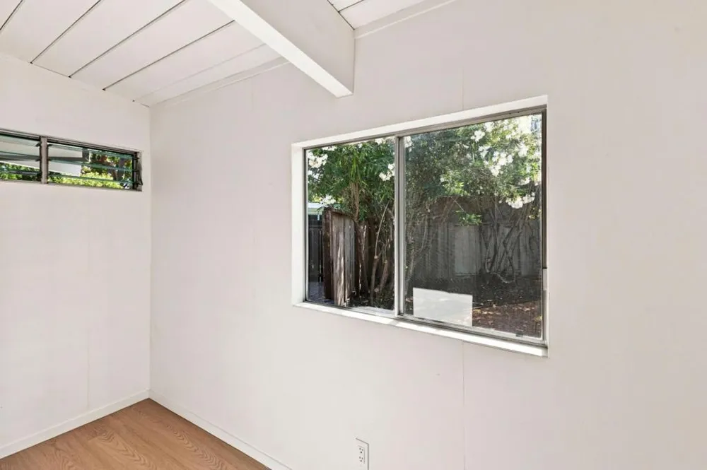 4066 Ben Lomond Drive Palo Alto, CA 94306