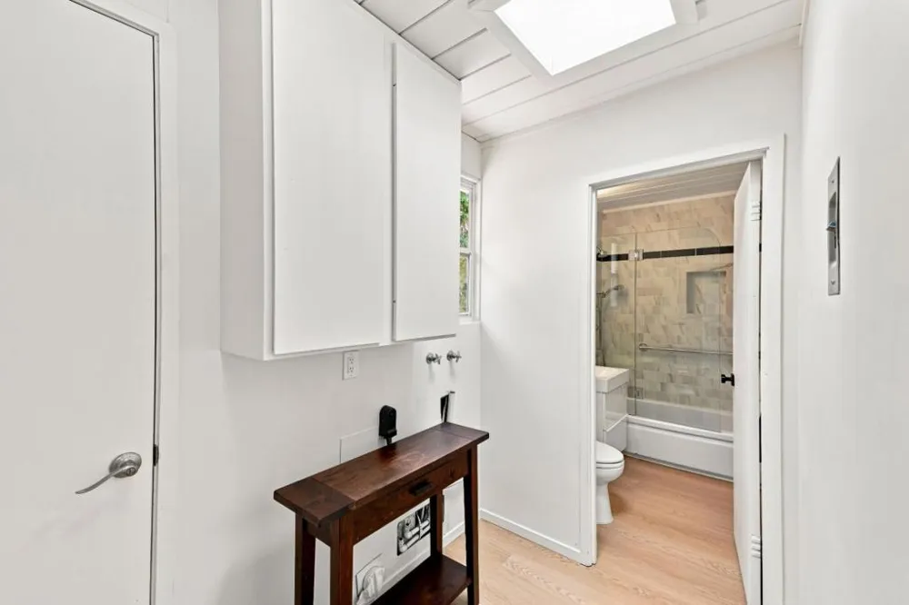 4066 Ben Lomond Drive Palo Alto, CA 94306