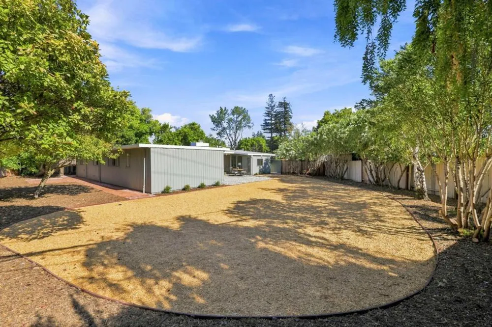 4066 Ben Lomond Drive Palo Alto, CA 94306