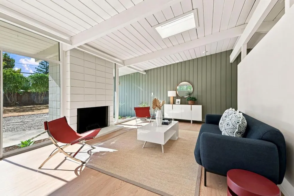 4066 Ben Lomond Drive Palo Alto, CA 94306