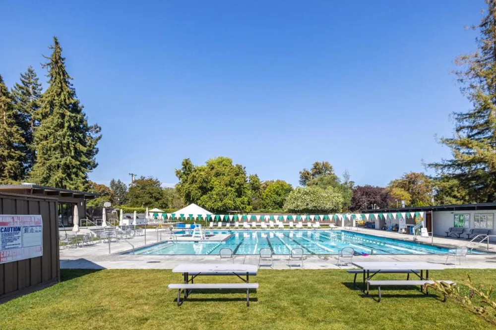 4066 Ben Lomond Drive Palo Alto, CA 94306