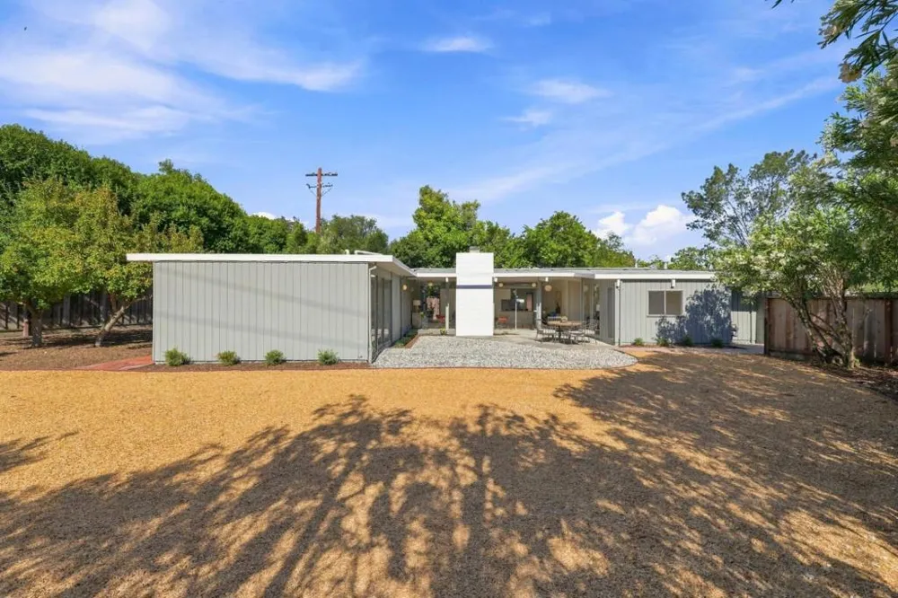 4066 Ben Lomond Drive Palo Alto, CA 94306
