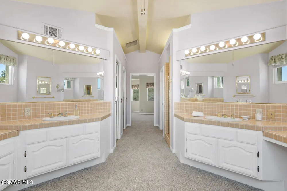 5339 Seneca Place Simi Valley, CA 93063