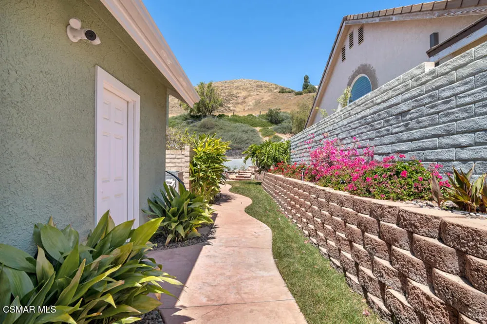 5339 Seneca Place Simi Valley, CA 93063