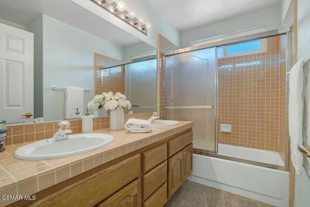 5339 Seneca Place Simi Valley, CA 93063