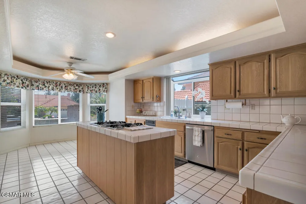 5339 Seneca Place Simi Valley, CA 93063