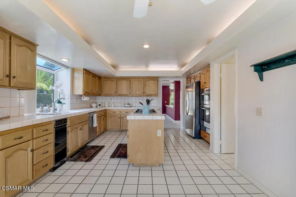 5339 Seneca Place Simi Valley, CA 93063