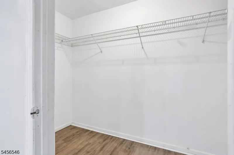 584 Thomas Blvd #1A Unit 1A East Orange City, NJ 07017