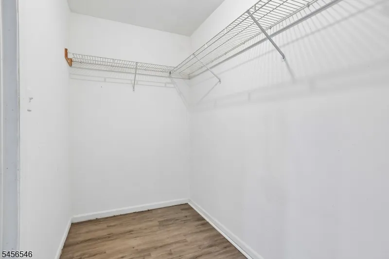 584 Thomas Blvd #1A Unit 1A East Orange City, NJ 07017