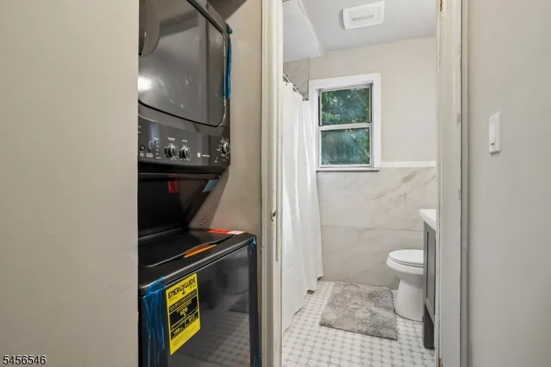 584 Thomas Blvd #1A Unit 1A East Orange City, NJ 07017