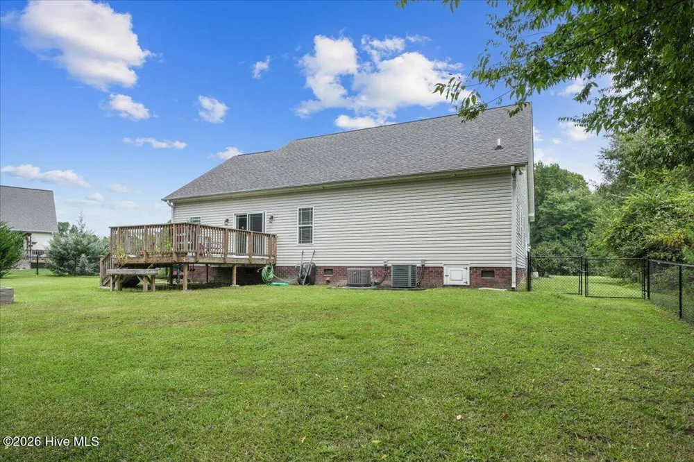 103 Pantego Place Pikeville, NC 27863