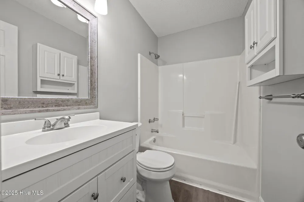 2033 Derby Run Road Jacksonville, NC 28546