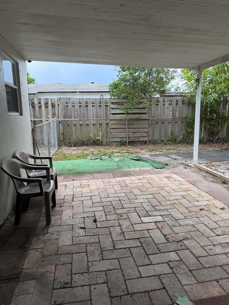 1501 70th Way Hollywood, FL 33024