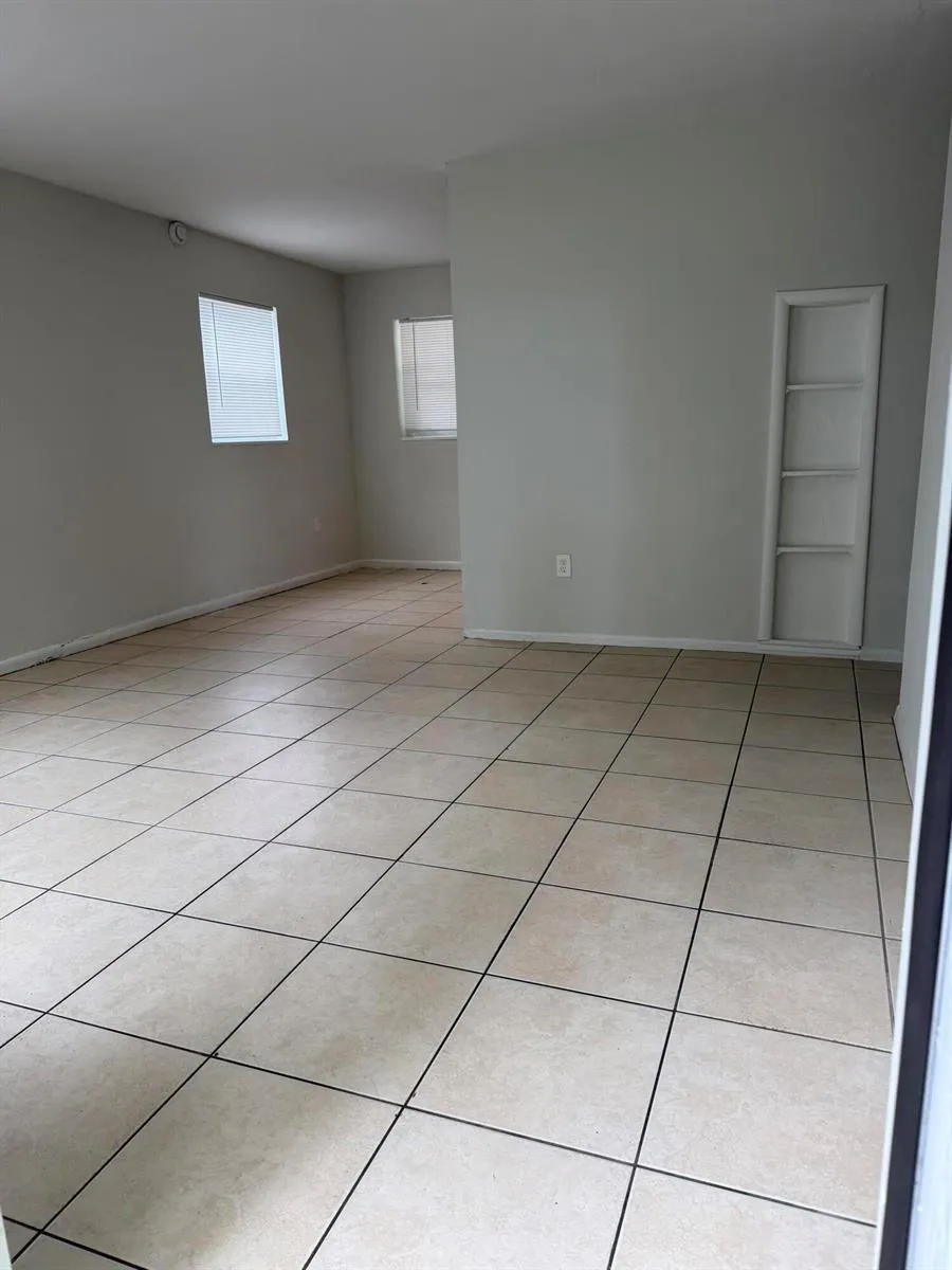 1501 70th Way Hollywood, FL 33024