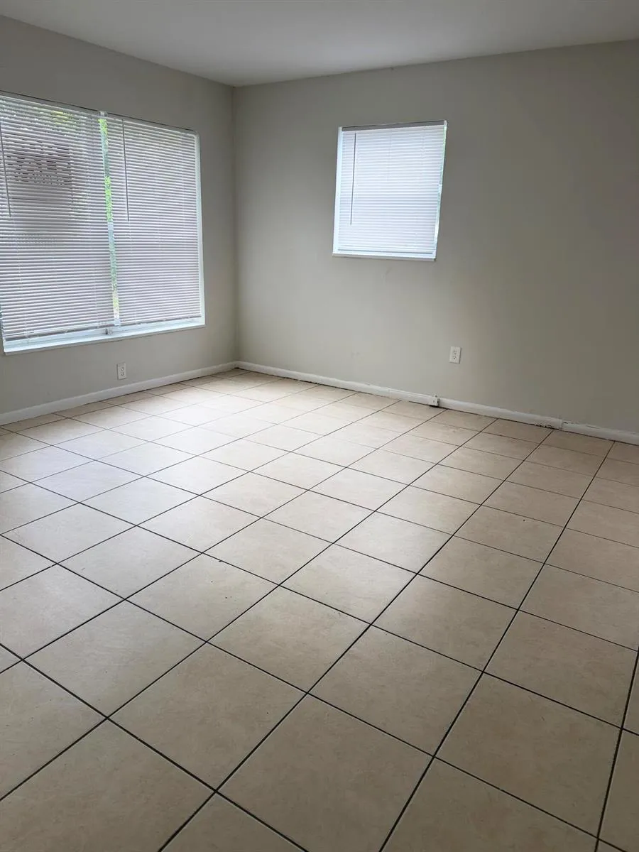 1501 70th Way Hollywood, FL 33024