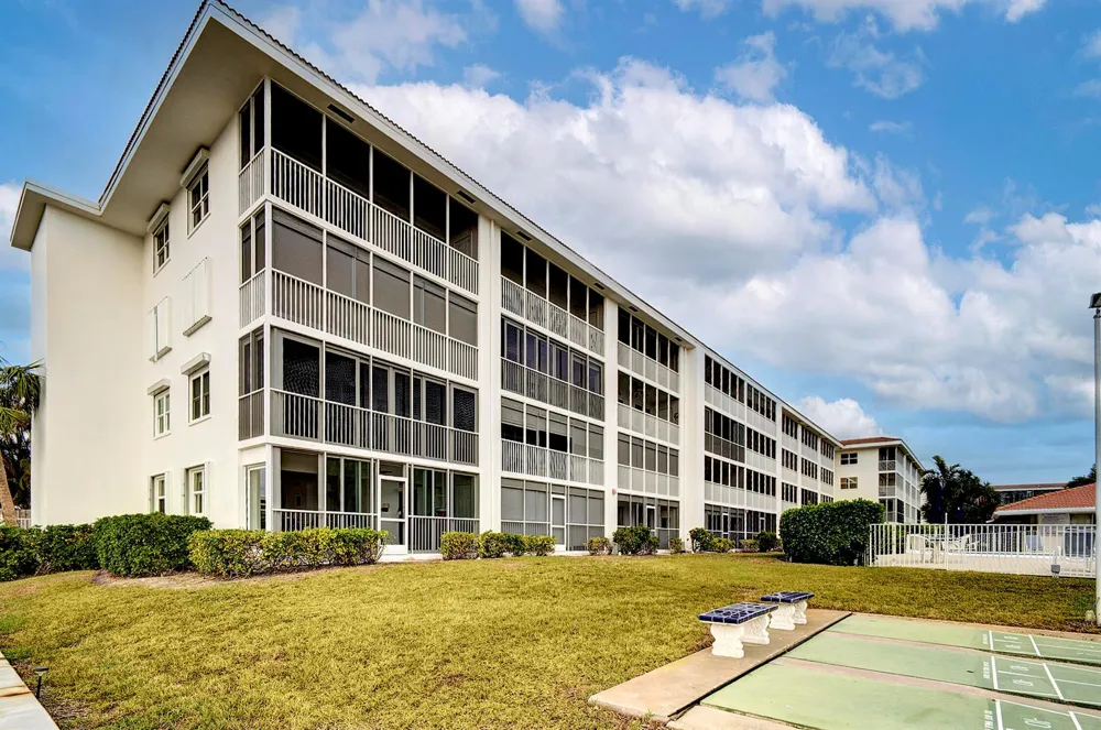 1910 S Ocean Boulevard #204 Delray Beach, FL 33483