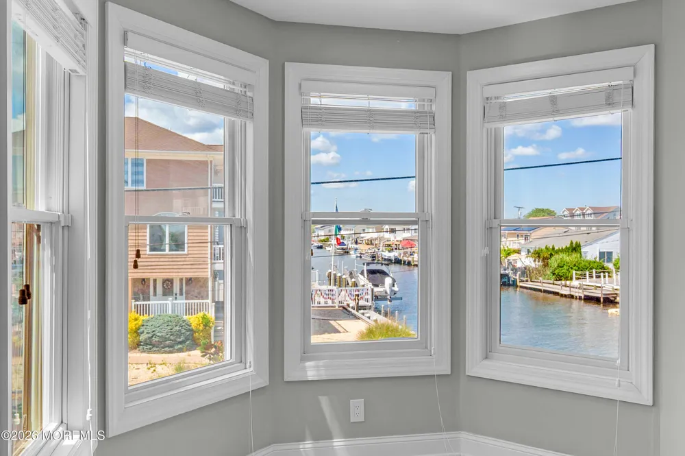 553 Long Point Drive Toms River, NJ 08753