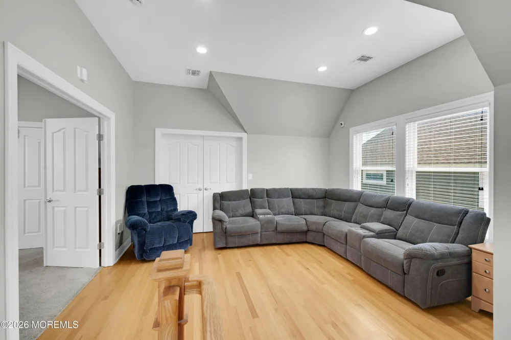 553 Long Point Drive Toms River, NJ 08753