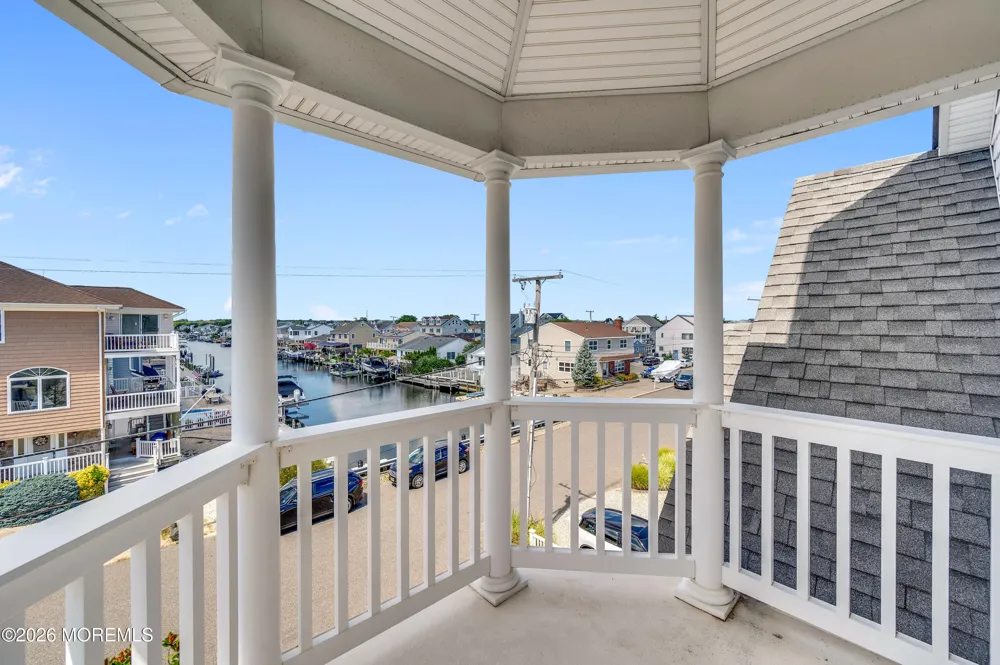 553 Long Point Drive Toms River, NJ 08753