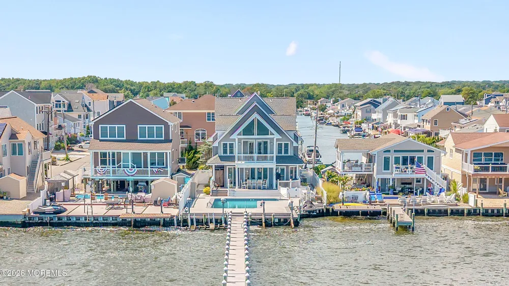 553 Long Point Drive Toms River, NJ 08753