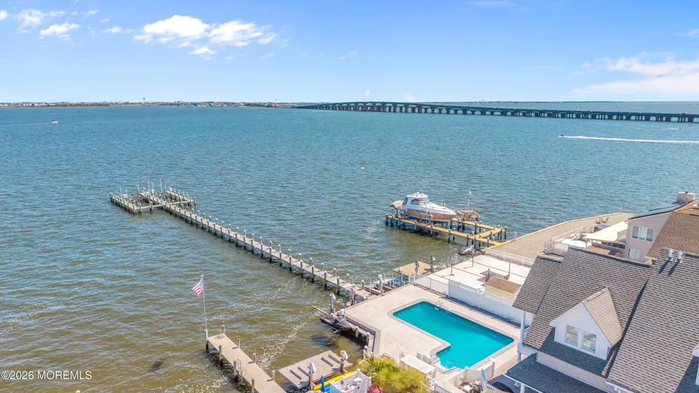 553 Long Point Drive Toms River, NJ 08753