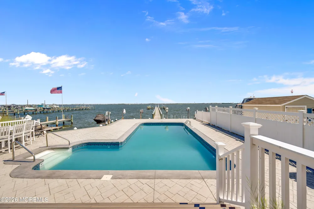 553 Long Point Drive Toms River, NJ 08753