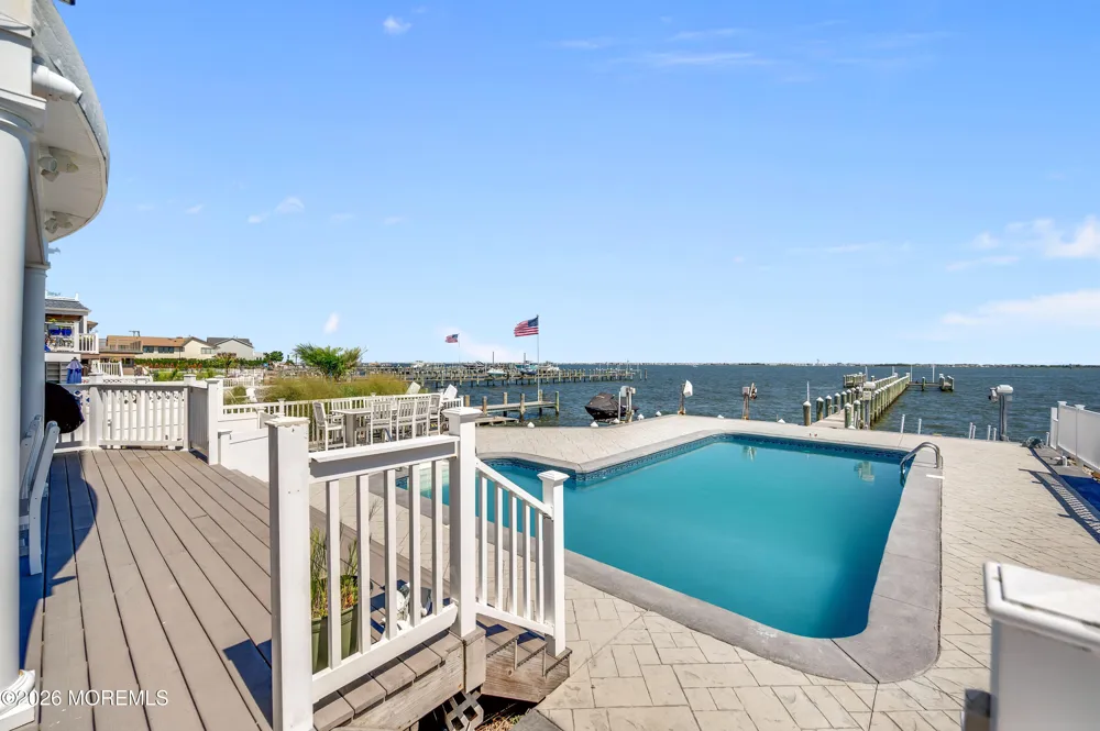 553 Long Point Drive Toms River, NJ 08753