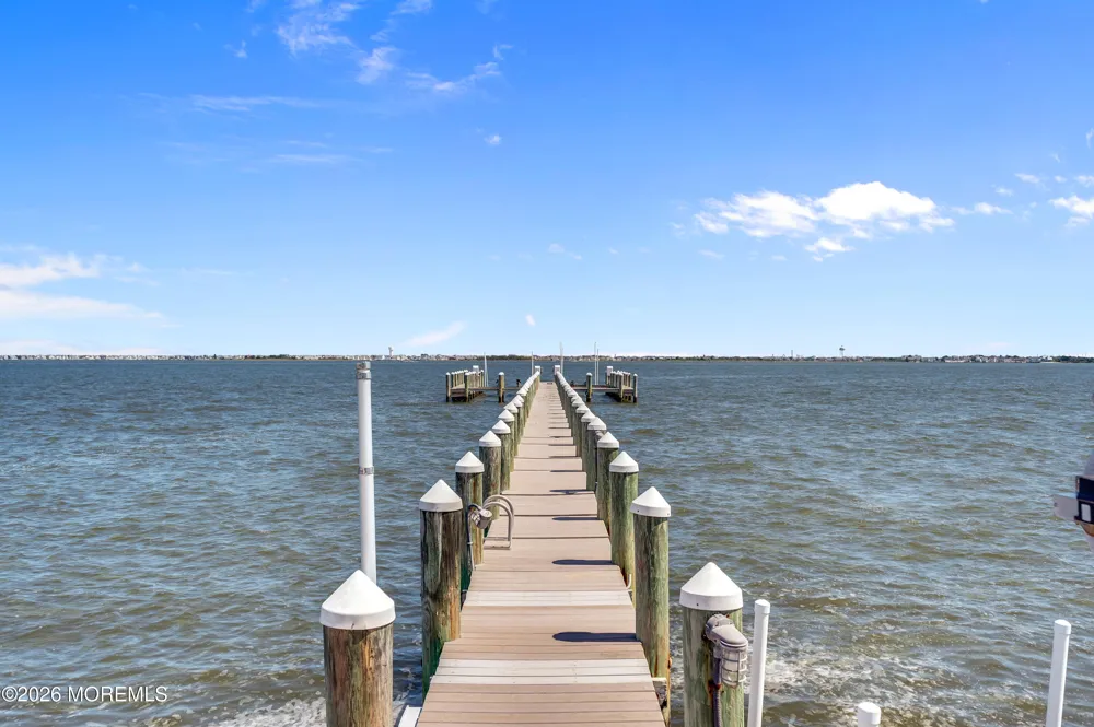 553 Long Point Drive Toms River, NJ 08753