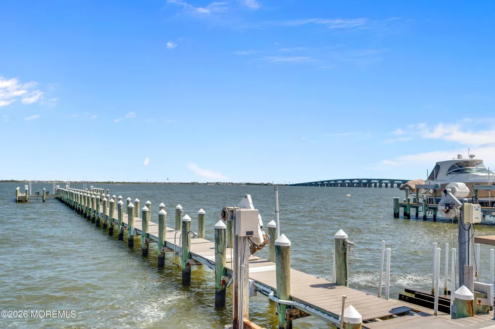 553 Long Point Drive Toms River, NJ 08753