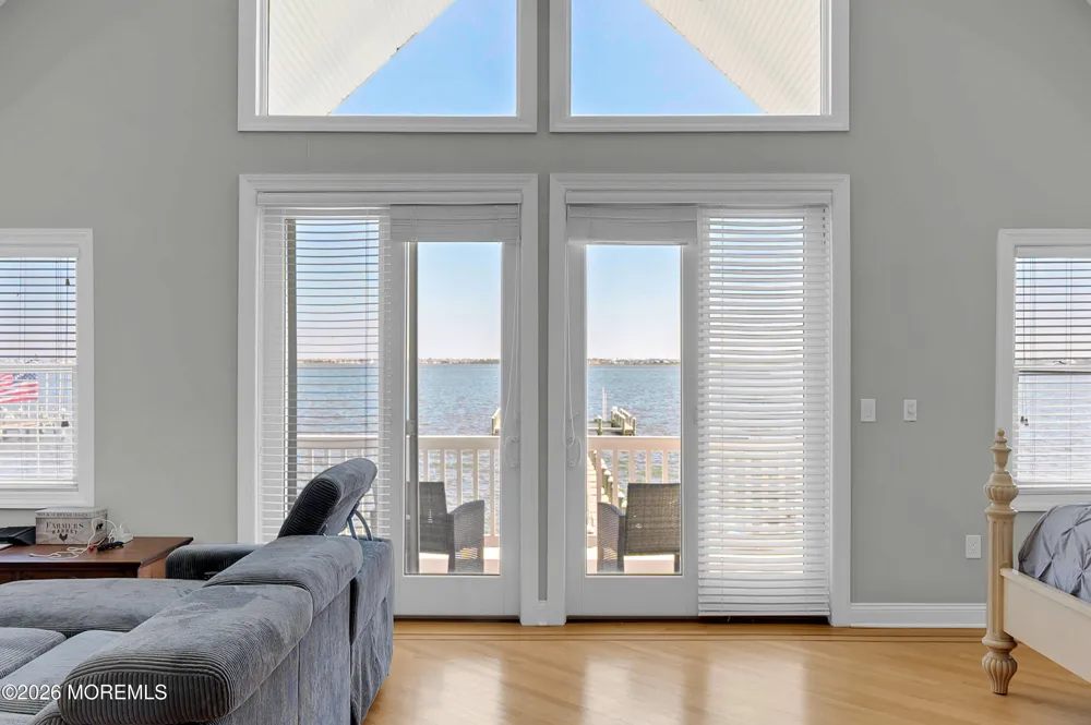 553 Long Point Drive Toms River, NJ 08753