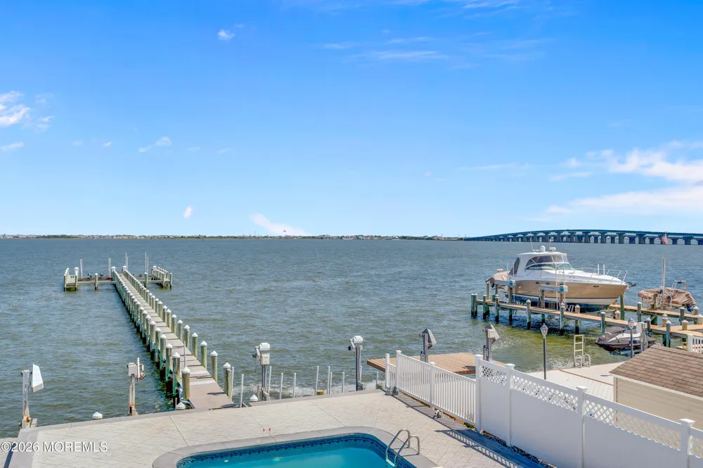 553 Long Point Drive Toms River, NJ 08753