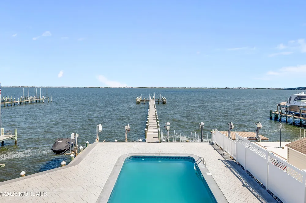 553 Long Point Drive Toms River, NJ 08753