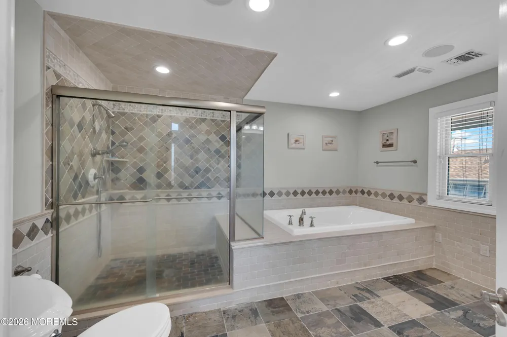553 Long Point Drive Toms River, NJ 08753